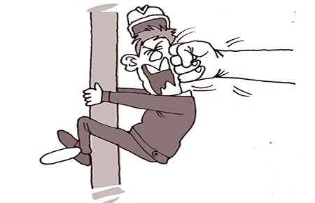 Trút giận vào thợ điện!