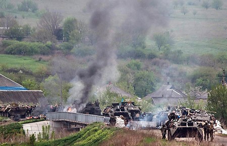 Quân đội Ukraine tấn công Slavyansk