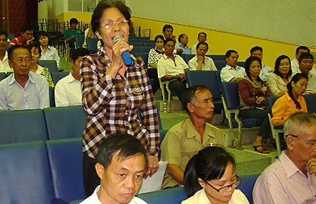Cần làm sạch những cán bộ hành dân