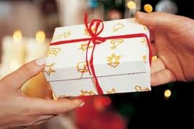 Đã nghe đã thấy: Cả thành phố không nhận quà!