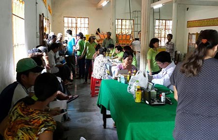 Victoria Healthcare khám bệnh và phát thuốc miễn phí