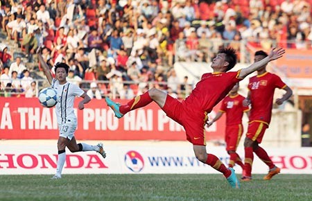 VN - Hong Kong (3-1): Thuốc thử nhẹ cân