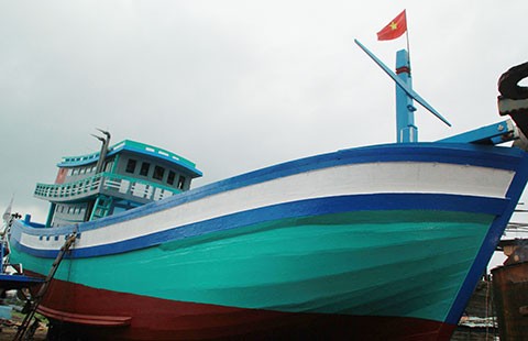 Hạ thủy tàu cá thay thế tàu bị Trung Quốc đâm chìm