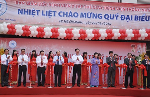 Thủ tướng Nguyễn Tấn Dũng: Giảm tải, nâng cao chất lượng điều trị