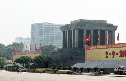 Vụ cao ốc 8B Lê Trực: Hà Nội sẽ ‘cắt ngọn’ phần xây lố