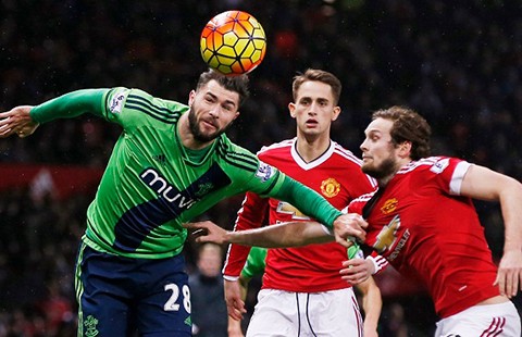 MU - Southampton (0-1): Giọt nước Van Gaal đã tràn ly