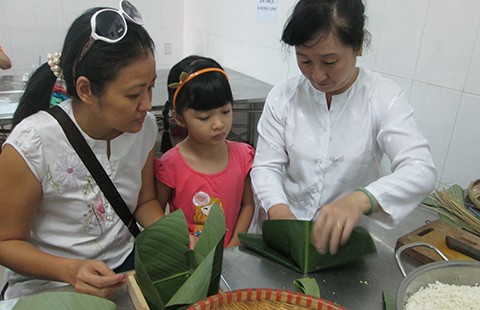 Để sau tết, trẻ dễ bắt nhịp lại