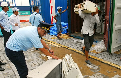 Hải quan nghiêm minh, làm sao có buôn lậu?