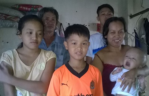 Không nhà, thiếu bảo lãnh: ‘Tắc’ CMND, hộ khẩu