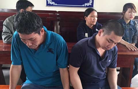 Dừng xe nơi cấm đậu, có bị tội?
