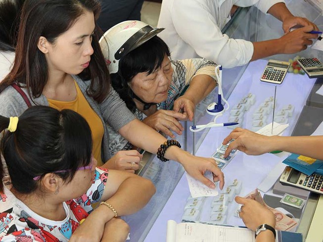 Thấy gì từ vụ nhập lậu 500 lượng vàng?