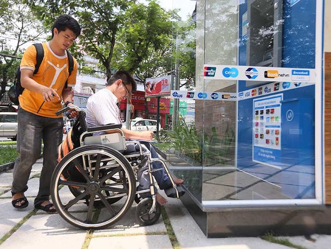 Người khuyết tật giúp nhau sống độc lập