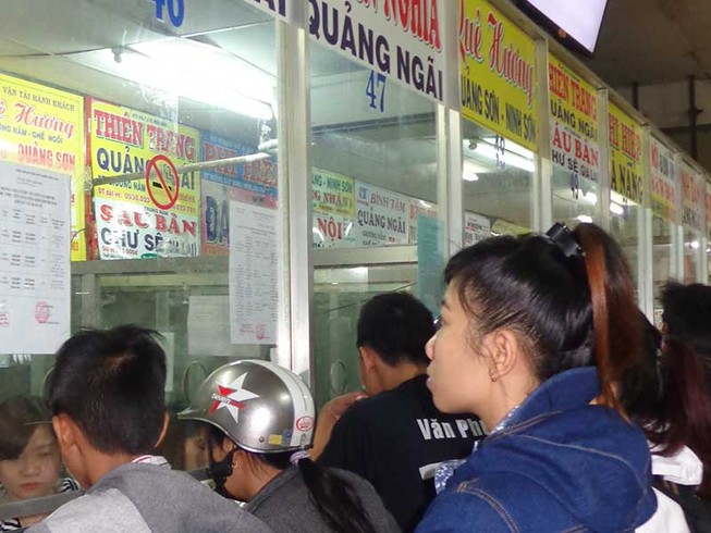 Vé xe tết bắt đầu… nhảy múa