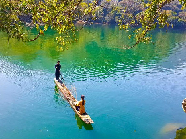Ca sĩ hát hay nhờ... cảnh quay đẹp