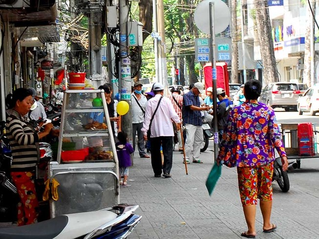 Nóng: Vỉa hè rộng 5 m được cho kinh doanh