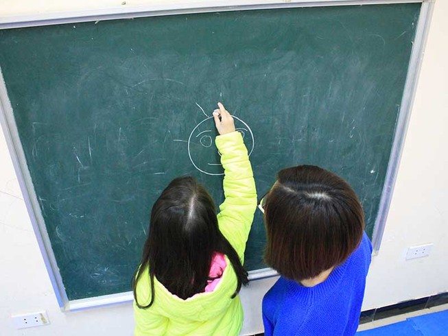 Chính sách cho trẻ tự kỷ, bao giờ?