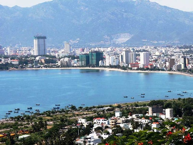 ‘Lấn vịnh Nha Trang là vi phạm Luật Di sản’