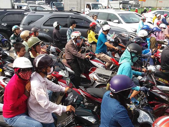 Khảo sát cấm xe máy nội đô làm khách quan, chính xác