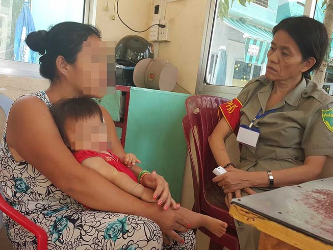 ‘Má Hà’ siêng lo giấy tờ cho… con người ta