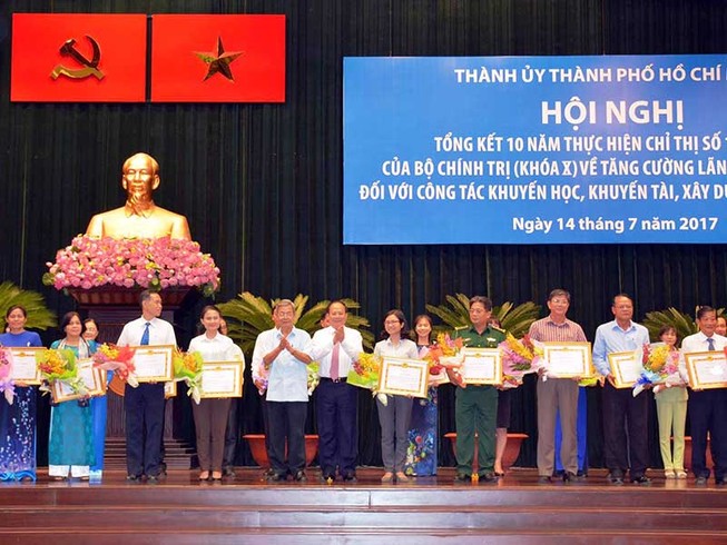Tạo cơ hội cho người dân được học tập suốt đời