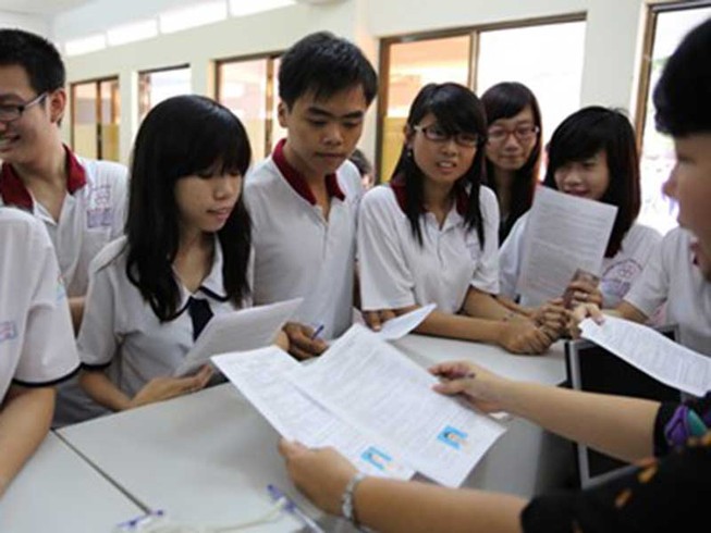 Chưa kịp mừng thi đậu đã đối diện bao nỗi lo