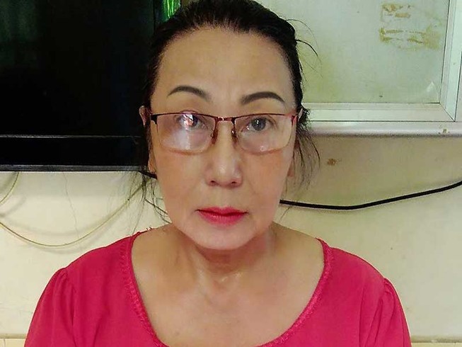 1 câu văn không rõ, bị ngăn chặn căn nhà