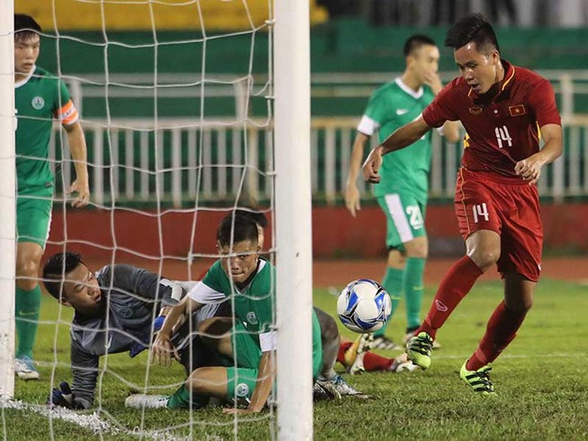 Cầu thủ U-23 sút kém và tử huyệt ở hàng thủ