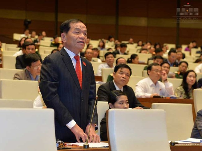 Tiến cử người tài, loại bỏ cán bộ yếu kém (*)