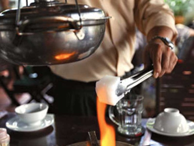 Hiểm họa khôn lường từ bếp cồn