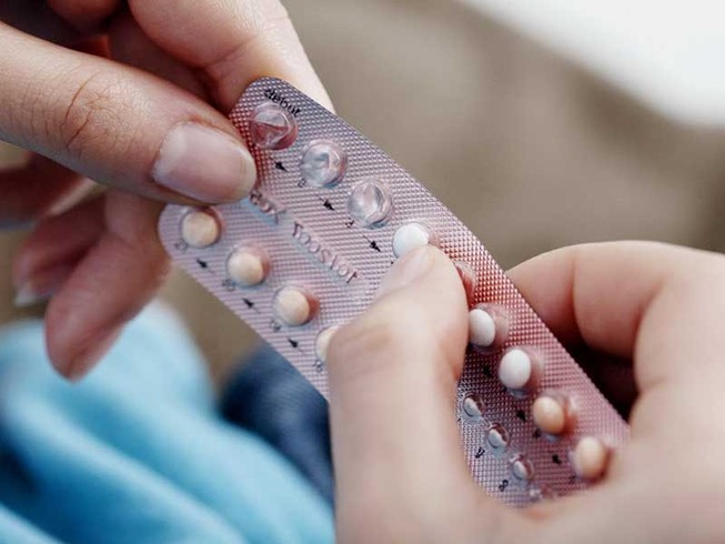 Rước bệnh do uống thuốc ngừa thai tùy tiện