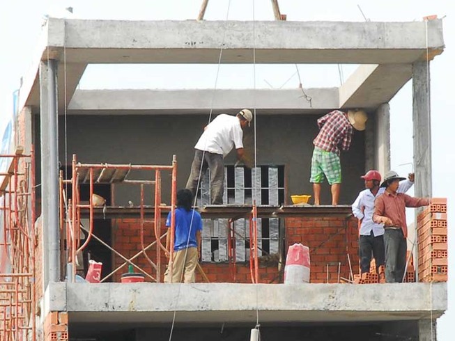 ‘Vi phạm xây dựng như bom nổ chậm’