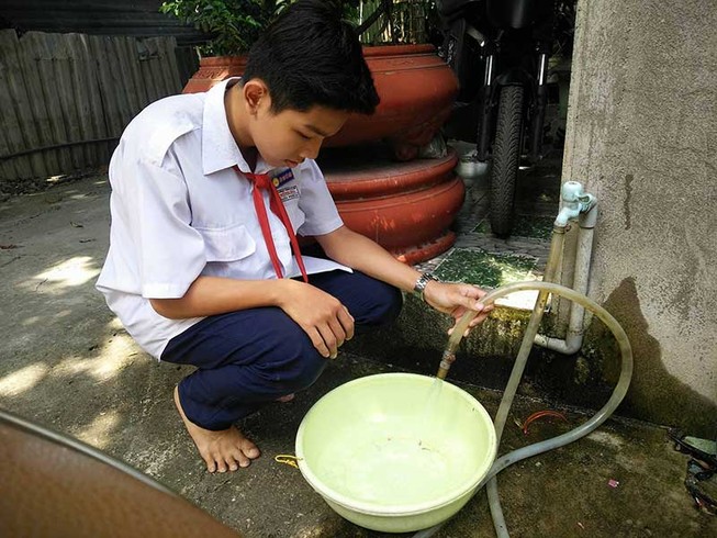 Hẻm không đường ống nước giữa Sài Gòn