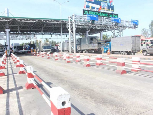 BOT Cai Lậy buộc xả trạm 2 lần