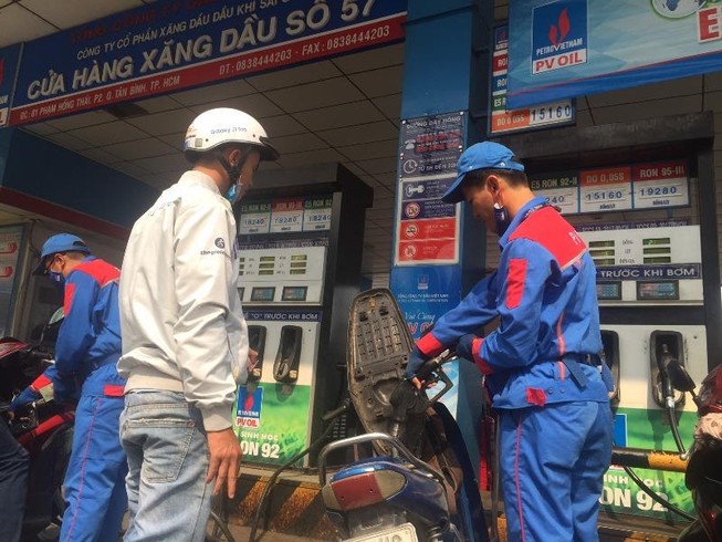 Xăng E5 có làm hư hỏng, cháy nổ xe?