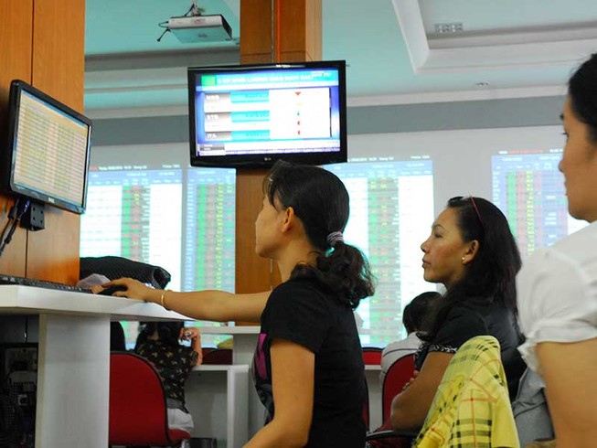 Chứng khoán Việt trỗi dậy ngoạn mục