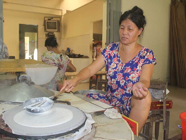 Những bí quyết khiến bánh tráng Mỹ Lồng cháy hàng