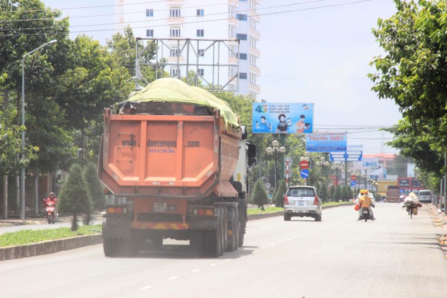 Xe quá tải tung hoành ở Bà Rịa-Vũng Tàu