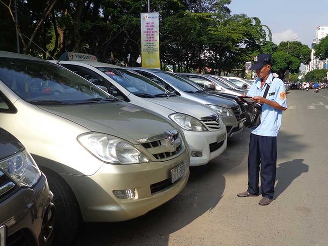 TP.HCM đề xuất tăng 25% phí đỗ ô tô