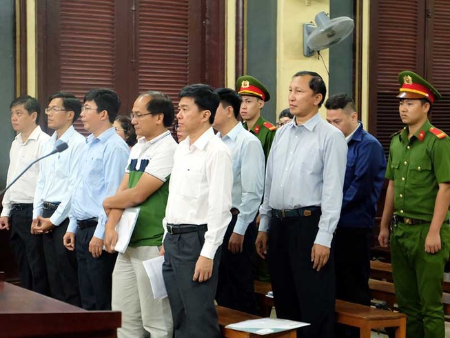 LS đề nghị tòa không cho báo chí tác nghiệp được không?