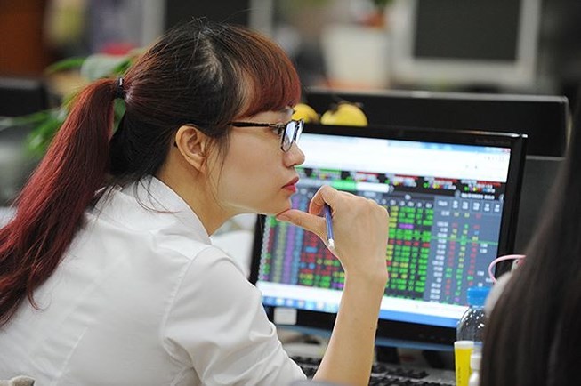 Chứng khoán Việt chạm mốc đỉnh lịch sử sau 11 năm