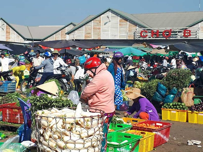 Chợ đầu mối Thủ Đức: Ngôi chợ ‘cảnh giác cao’
