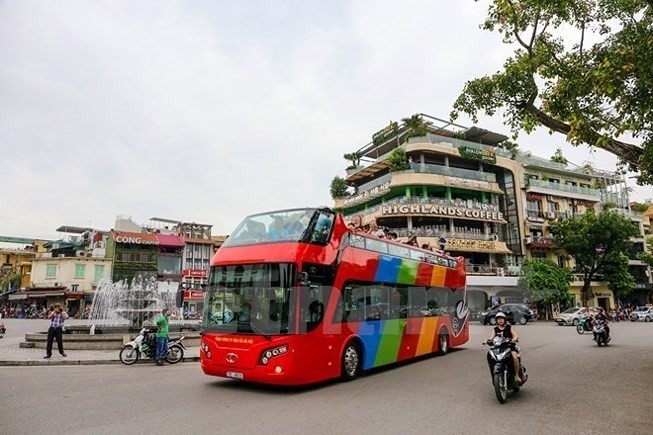 Giảm giá đặc biệt cho học sinh đi xe buýt 2 tầng