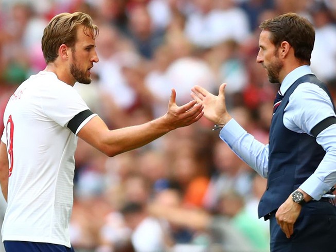 Harry Kane gửi lời ‘đua”’ với Ronaldo