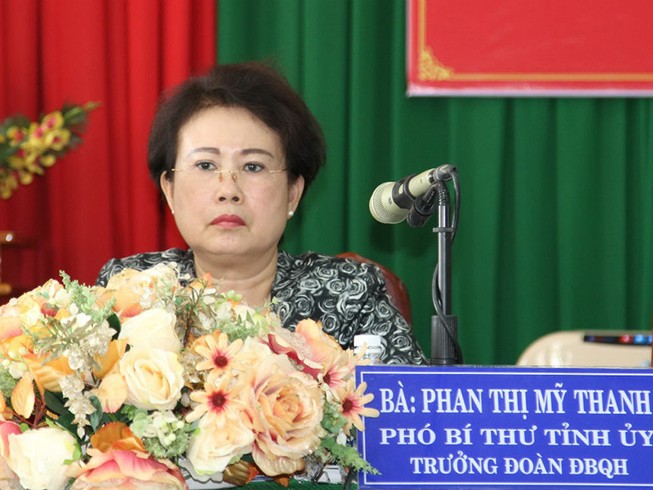 Cán bộ cấp cao vi phạm, dân hết tín nhiệm thì phải tính!