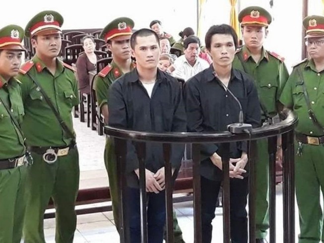 Tranh cãi vụ tòa án huyện tổng hợp án tử hình