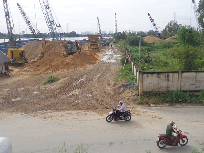Xây đại lộ ven sông Sài Gòn: Nên đấu thầu công khai