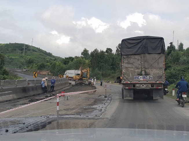 Chậm khắc phục hư hỏng quốc lộ 1 qua Phú Yên