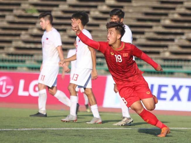 U-22 VN-U-22 Philippines (2-1): Thắng nhọc trong 4 phút!