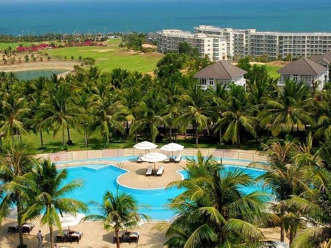 Đại gia đua nhau làm bất động sản sân golf
