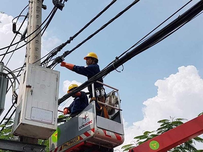 Để đảm bảo an toàn về điện trong mùa mưa bão